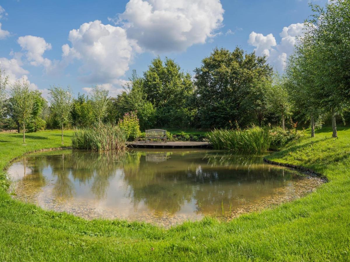 فيلا Grandeur Farmhouse In Dwingeloo At A National Park المظهر الخارجي الصورة